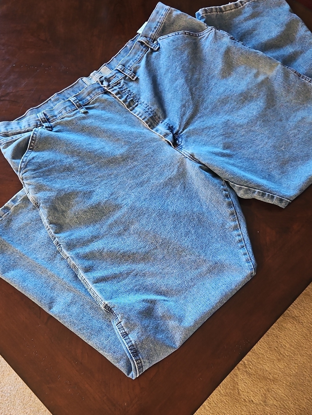 Wrangler Men’s Light Blue Relaxed Fit Jeans